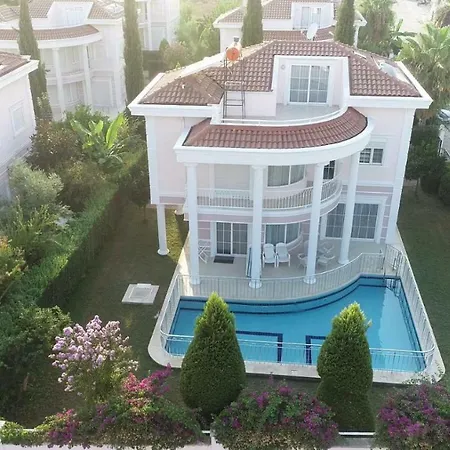 Villa Aslam, Mahallesi 218 Sokak No 4c Tolerance Golf Sitesi C-1 Blok, Serik, Antalya Belek