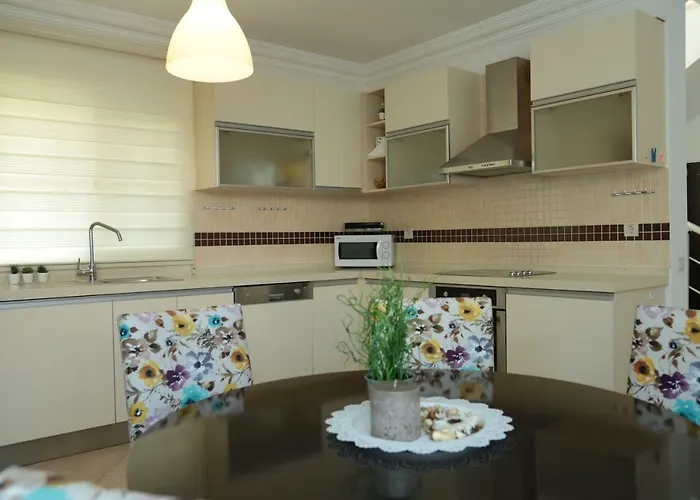Aslam, Kadriye Mahallesi 236 Sokak No: 1-4 Tolerance Golf Sitesi C-1 Blok, Serik, Antalya Belek