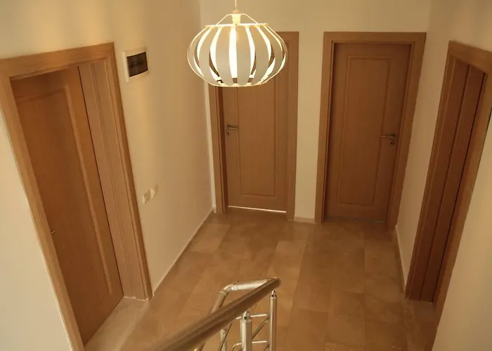 Aslam, Kadriye Mahallesi 236 Sokak No: 1-4 Tolerance Golf Sitesi C-1 Blok, Serik, Antalya * Belek